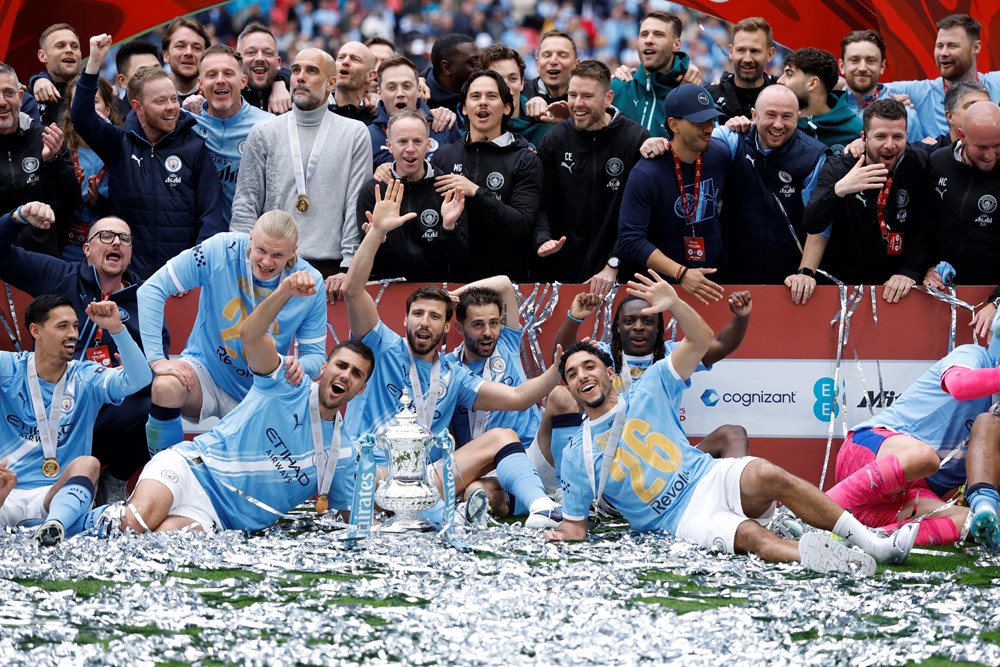 Cú giật gót viết lại lịch sử Wembley: Pep lập kì tích chưa từng có - ảnh 2