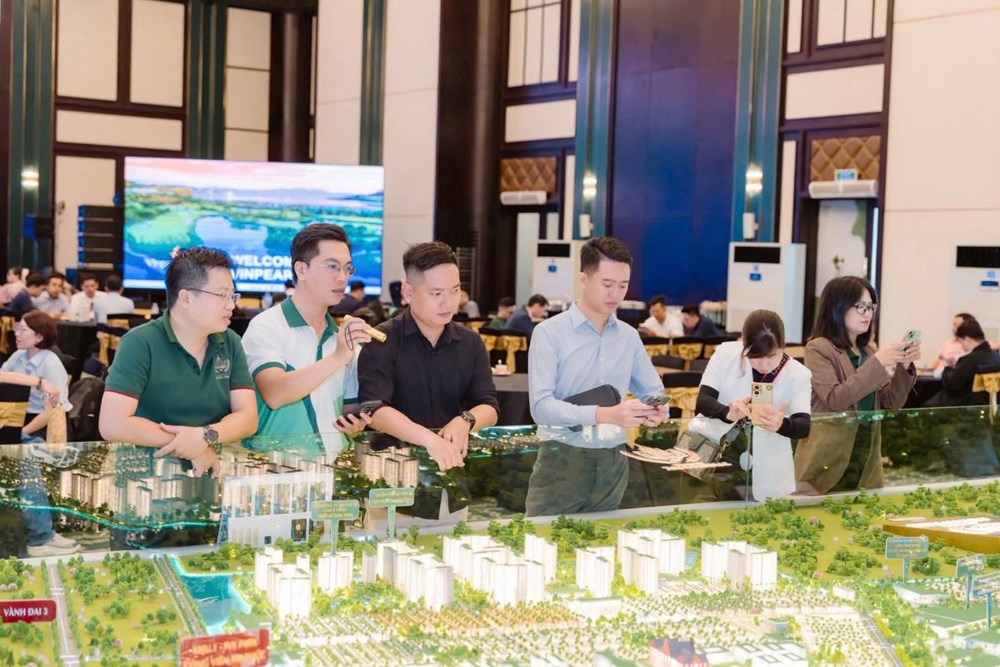 Giới thành đạt chọn Vinhomes Sài Gòn Park để tận hưởng đặc quyền sân golf 36 hố ngay ngưỡng cửa - ảnh 2