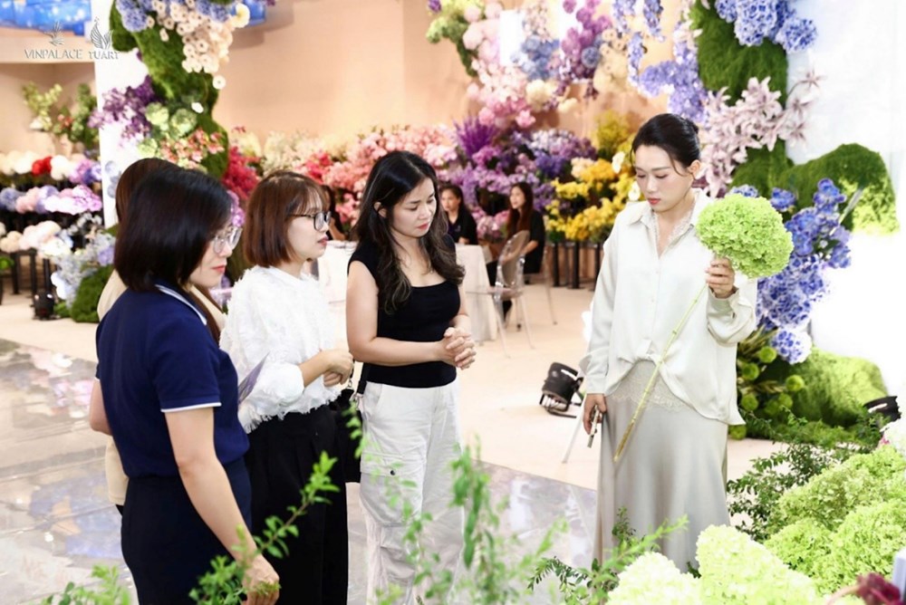Hàng nghìn khách choáng ngợp tại “đại tiệc cưới” lớn bậc nhất Việt Nam - ảnh 9