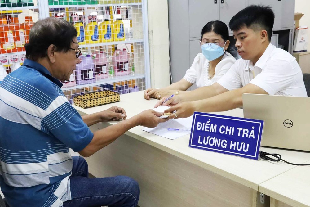 Lương hưu tháng 7 tăng 8%, ai được nhận thêm 300.000 đồng? - ảnh 1
