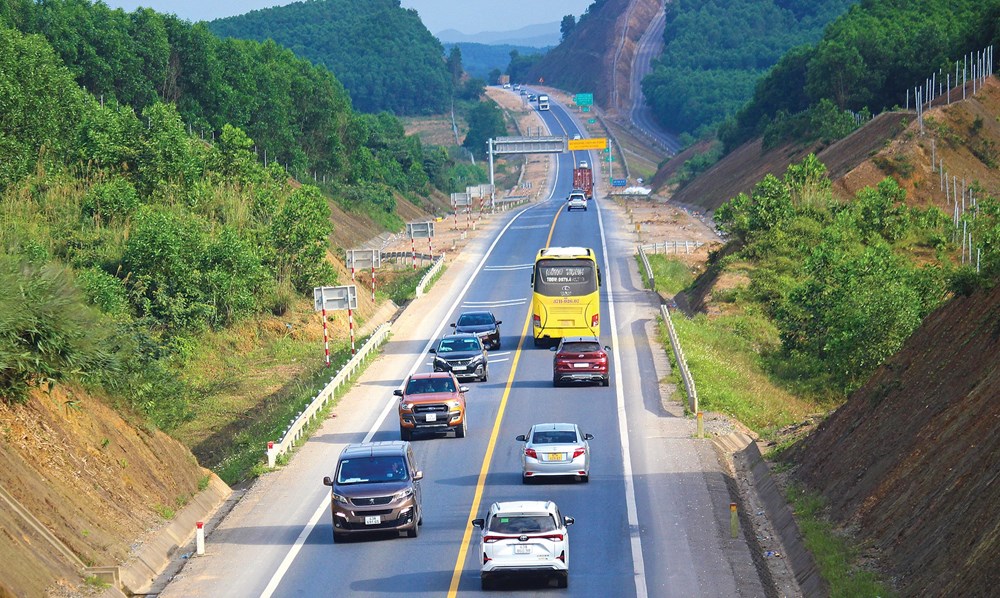 Quy hoạch 10.106 km cao tốc, mở rộng không gian phát triển du lịch - ảnh 1