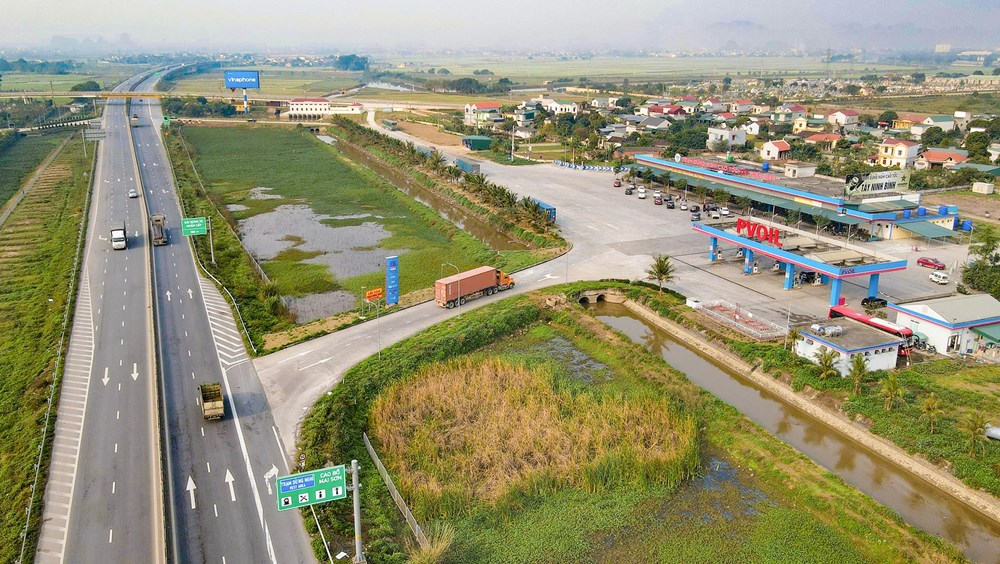 Cao tốc Bắc - Nam có 28 trạm dừng nghỉ, điểm dừng xe dịp Quốc khánh 2.9 - ảnh 1