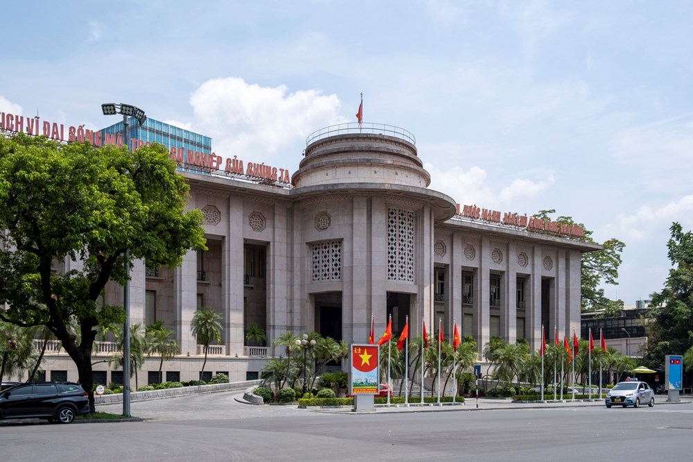 NHNN hút tiền khi USD tăng, điều gì đang xảy ra với thị trường? - ảnh 1