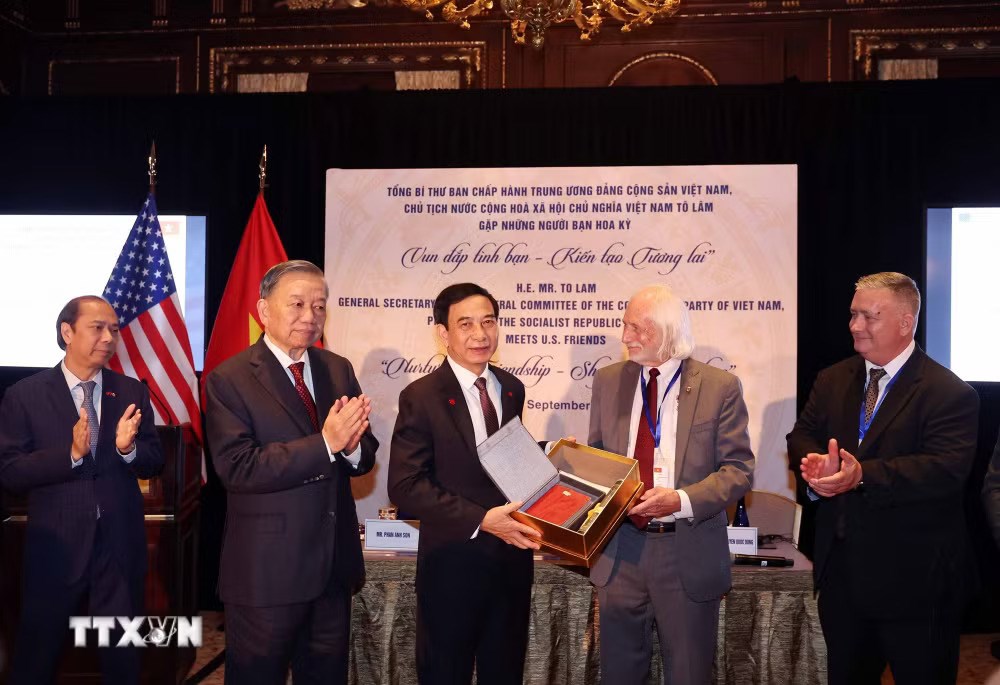 Tổng Bí thư, Chủ tịch nước Tô Lâm gặp những người bạn Hoa Kỳ “Vun đắp tình bạn-kiến tạo tương lai“ - ảnh 2