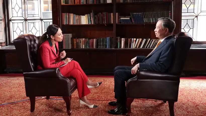 Tổng Bí thư, Chủ tịch nước Tô Lâm trả lời phỏng vấn kênh truyền hình Bloomberg TV - ảnh 1