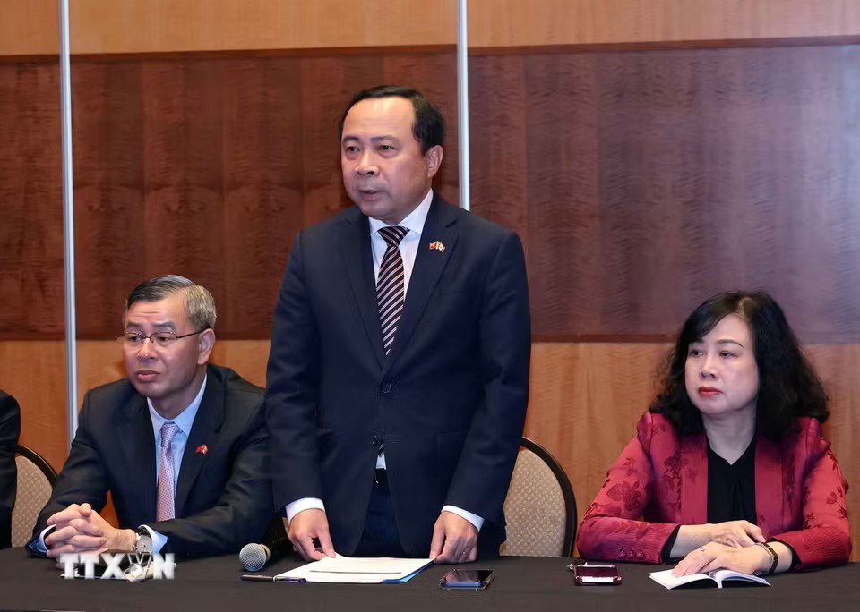 Tổng Bí thư, Chủ tịch nước Tô Lâm gặp đại diện Mạng lưới chuyên gia, nhà khoa học Việt Nam tại Canada - ảnh 7