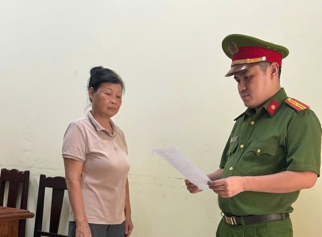 Hơn 482 triệu đồng tiền ăn học sinh bị giữ lại: Lần theo những khoản giá nâng khống - ảnh 1