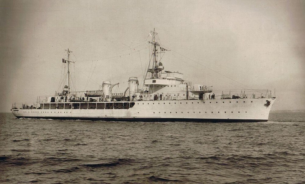 Chủ tịch Hồ Chí Minh đến vịnh Cam Ranh trên hành trình về nước (1946) - ảnh 1