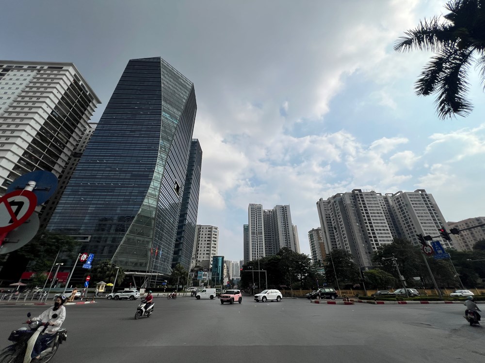 Bê tông hóa và nắng nóng: Vì sao đô thị Việt Nam ngày càng khó sống? - ảnh 1