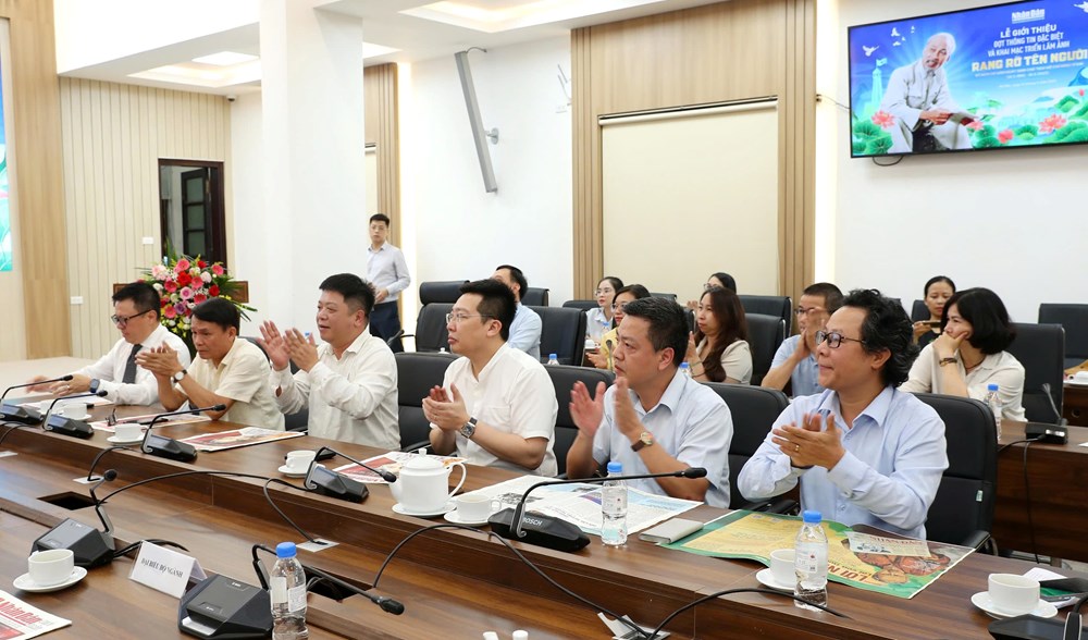 Khai mạc Triển lãm ảnh “Rạng rỡ tên Người” - ảnh 3