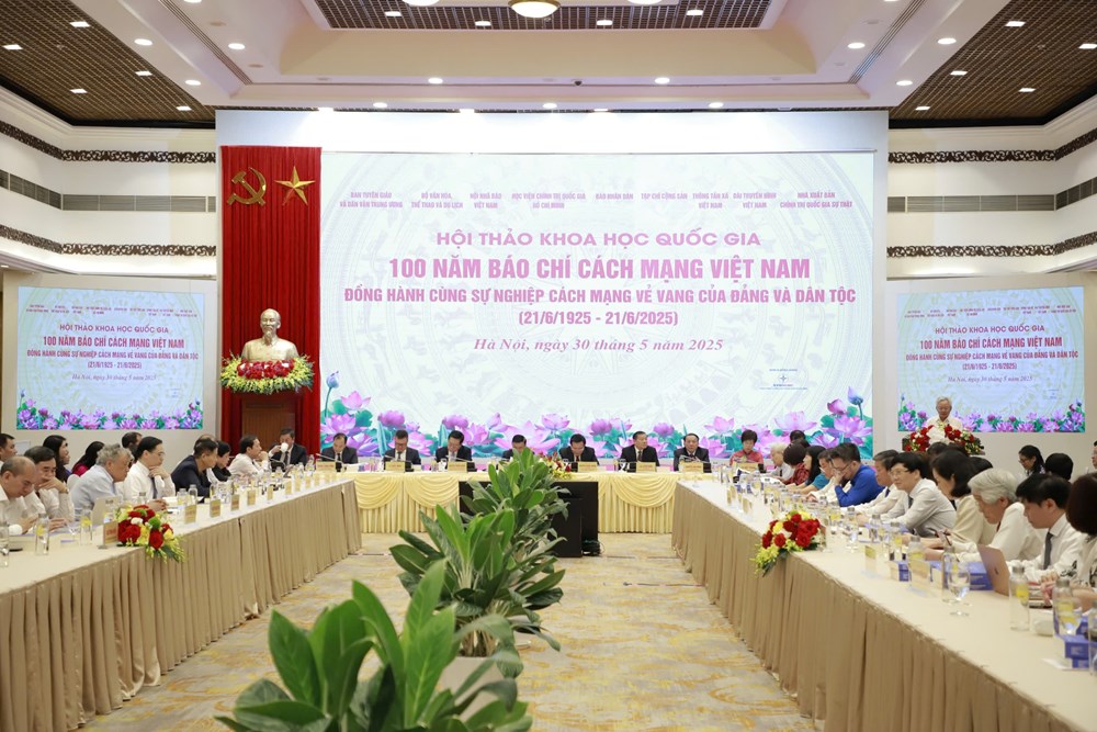 Đảng và Nhà nước tạo điều kiện thuận lợi để báo chí phát triển chuyên nghiệp, nhân văn, hiện đại - ảnh 2