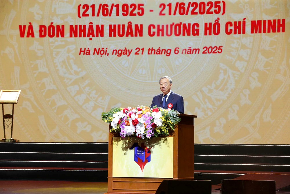Lễ kỷ niệm trọng thể 100 năm Ngày Báo chí cách mạng Việt Nam - ảnh 1