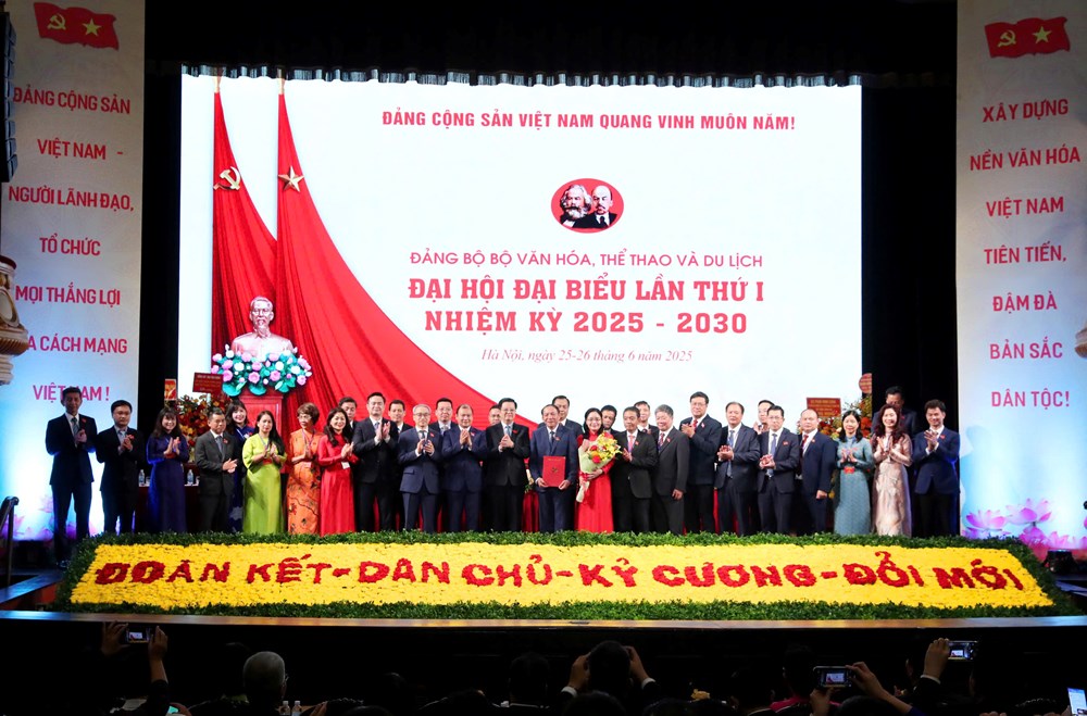 Bộ trưởng Nguyễn Văn Hùng được chỉ định giữ chức Bí thư Đảng ủy Bộ VHTTDL nhiệm kỳ 2025- 2030 - ảnh 12