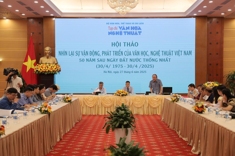 Nhìn lại sự vận động, phát triển của Văn học, nghệ thuật Việt Nam - ảnh 1