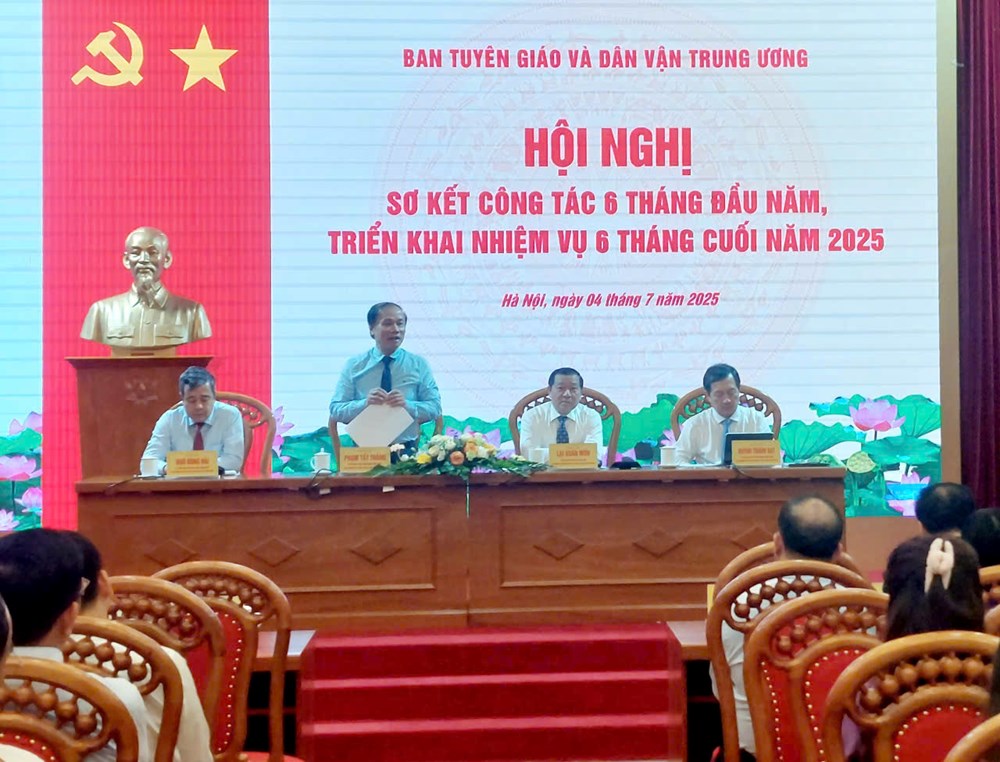 Xây dựng đội ngũ cán bộ và cơ quan theo hướng “cơ quan tinh nhuệ về chính trị, hạt nhân về trí tuệ” - ảnh 3
