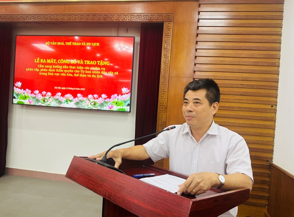 Ra mắt Cẩm nang hướng dẫn thực hiện các nhiệm vụ phân cấp, phân định thẩm quyền cho UBND cấp xã - ảnh 3