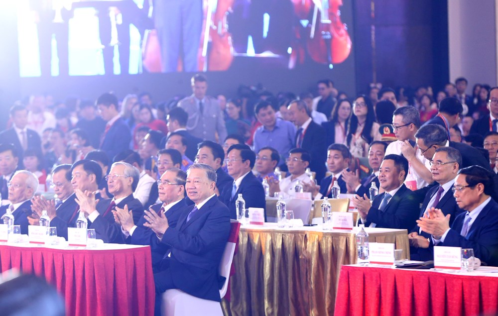 Lan toả tinh thần yêu nước, khát vọng vươn mình qua Triển lãm Thành tựu đất nước - ảnh 2