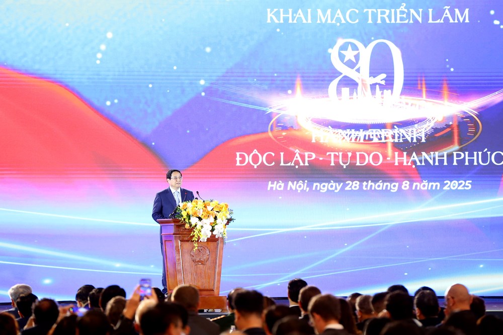 Lan toả tinh thần yêu nước, khát vọng vươn mình qua Triển lãm Thành tựu đất nước - ảnh 4