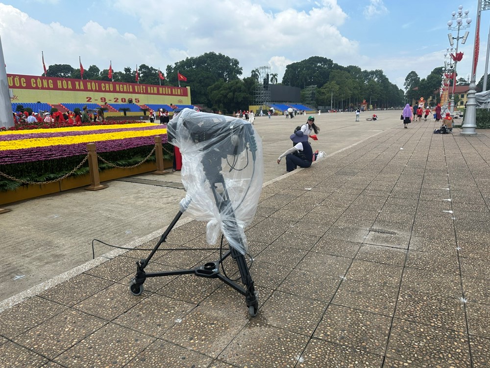 Quảng trường Ba Đình trang nghiêm, rộn ràng khí thế trước giờ tổng duyệt diễu binh, diễu hành - ảnh 9