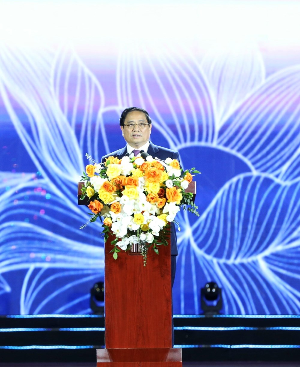 Tôn vinh chặng đường lịch sử và khát vọng vươn tới tương lai - ảnh 4