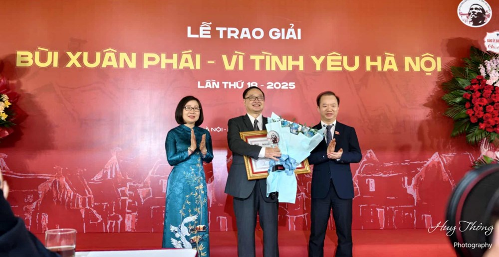 Nhạc sĩ Trần Tiến được “Giải thưởng Bùi Xuân Phái - Vì tình yêu Hà Nội“ - ảnh 4