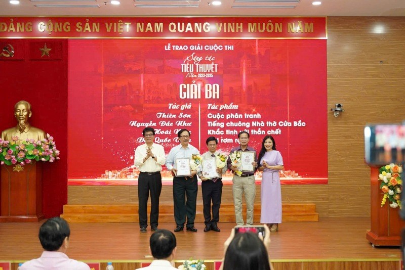 Tôn vinh những cây bút góp phần làm giàu diện mạo tiểu thuyết Việt - ảnh 2