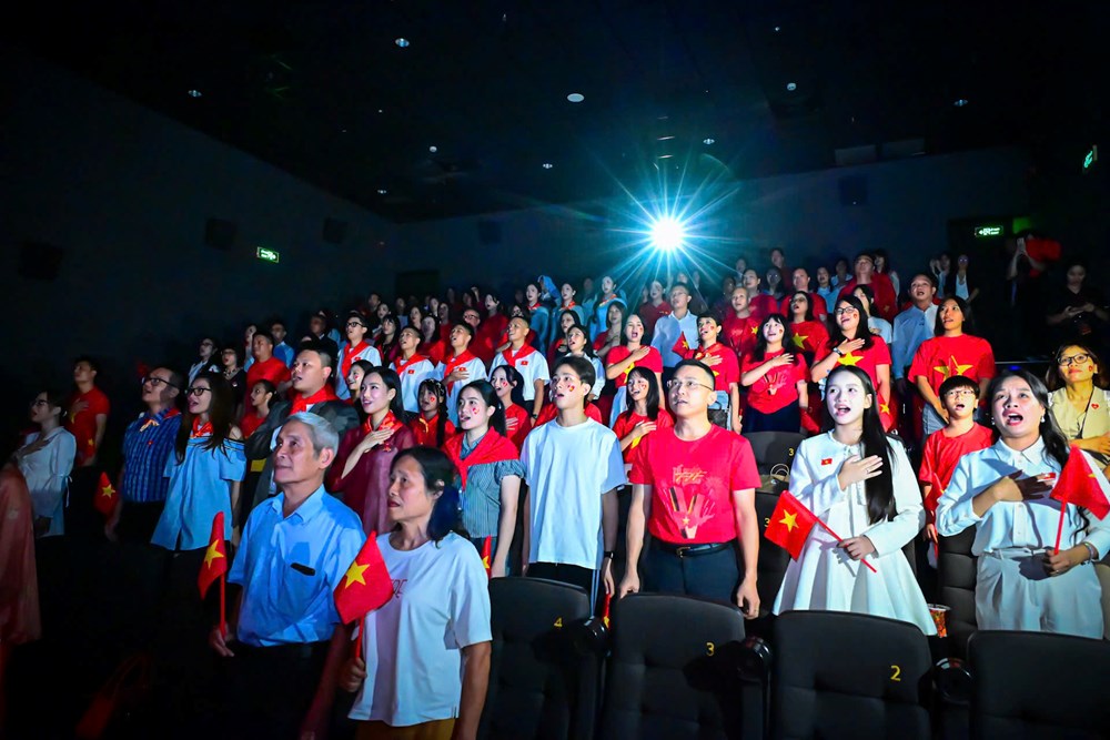 “Tổ quốc trong tim” – Từ Concert Quốc gia đến hành trình chạm tới trái tim qua màn ảnh rộng - ảnh 3