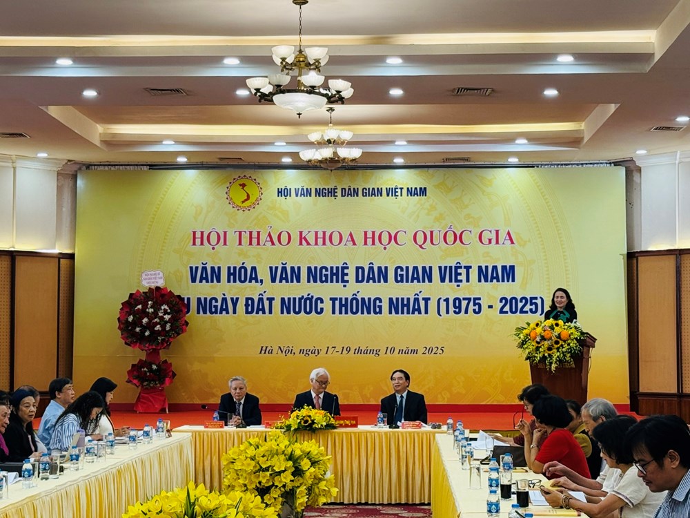 Bảo tồn văn nghệ dân gian Việt Nam sau 50 năm thống nhất đất nước - ảnh 1