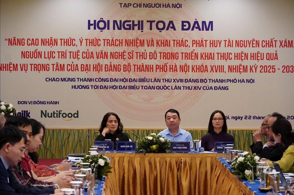 Phát huy trí tuệ văn nghệ sĩ Thủ đô trong xây dựng và phát triển văn hóa Hà Nội - ảnh 1