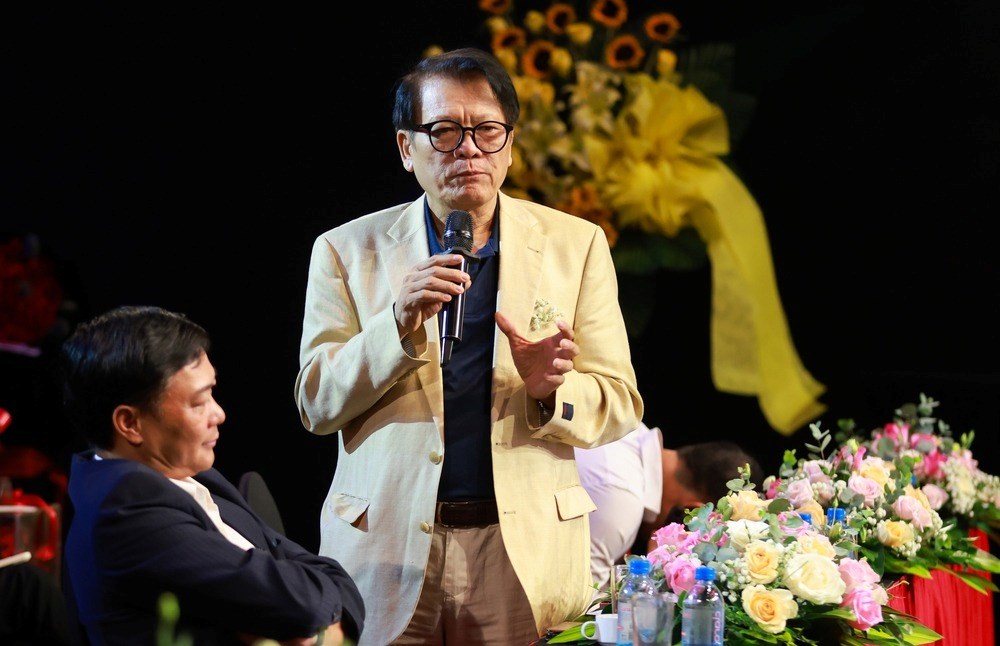 Khánh Thy hát về thanh xuân, hoài niệm và góc khuất dịu dàng của người phụ nữ - ảnh 7