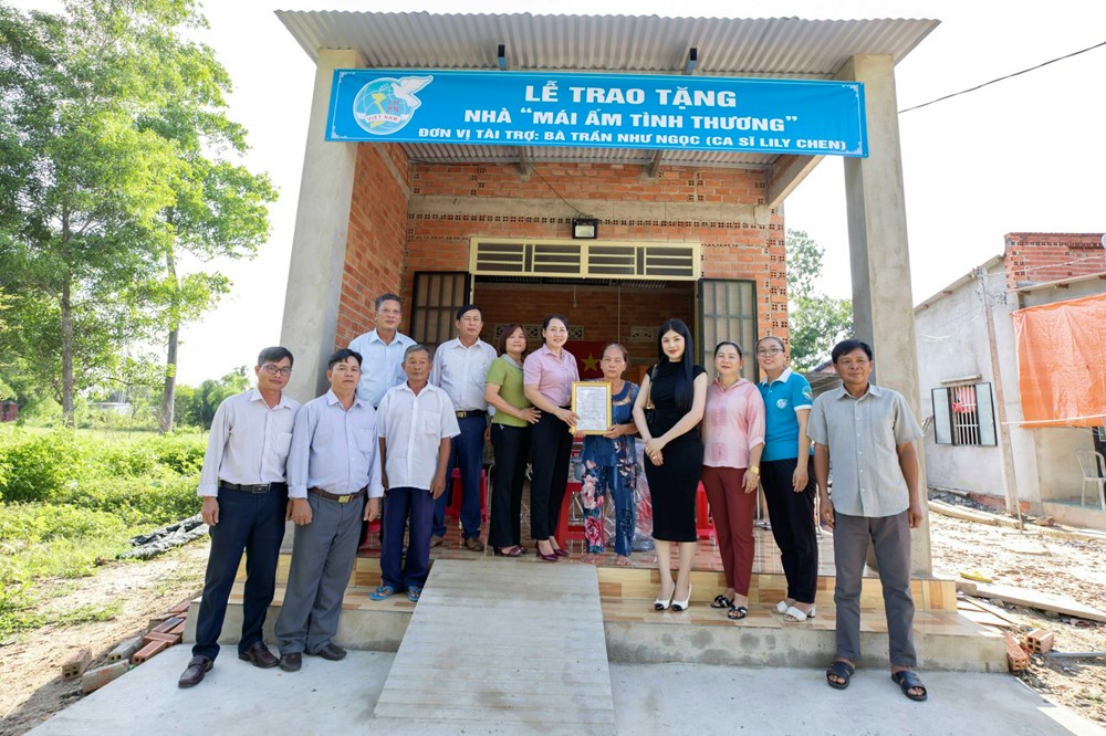 Nữ diễn viên, ca sĩ phim “Mẹ rơm” được vinh danh tại Nhật Bản - ảnh 6
