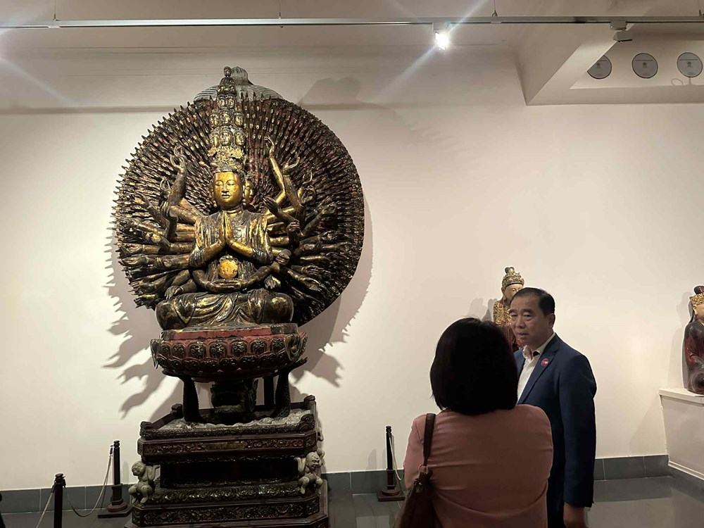 Lần đầu tiên khám phá những bảo vật, hiện vật mỹ thuật giá trị vào đêm - ảnh 8