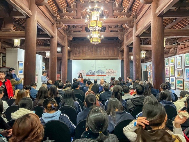 Đối thoại Đông - Tây tại Văn Miếu - Gợi mở giá trị di sản giáo dục trong thời hội nhập - ảnh 5