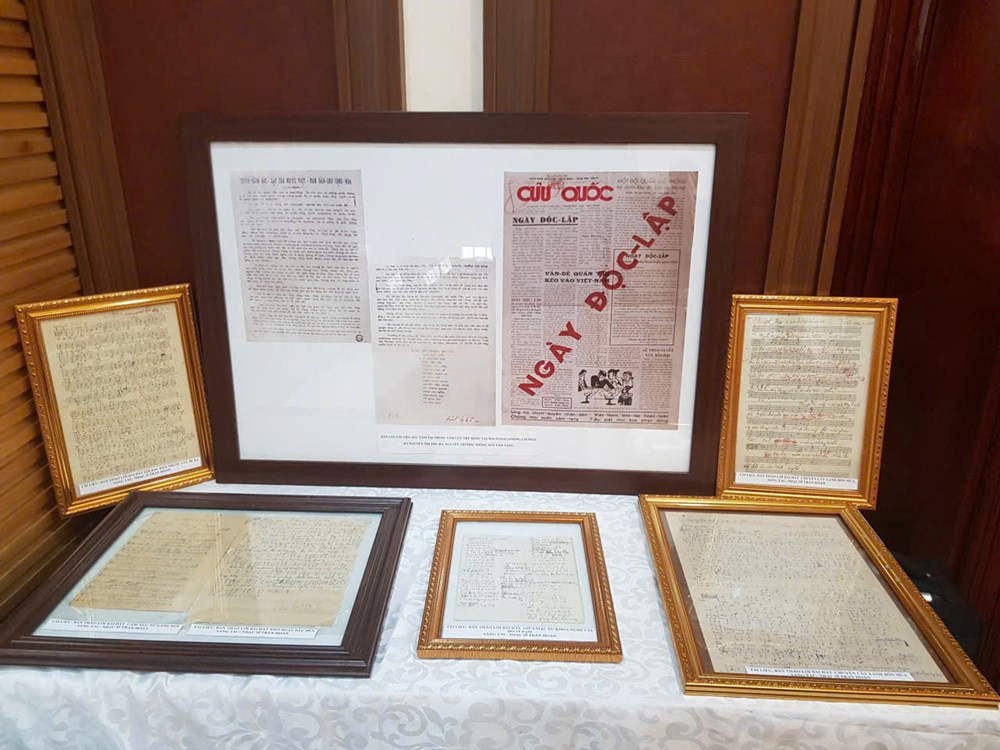 Bảo tàng Hồ Chí Minh tiếp nhận nhiều hiện vật quý về cuộc đời Bác Hồ - ảnh 5