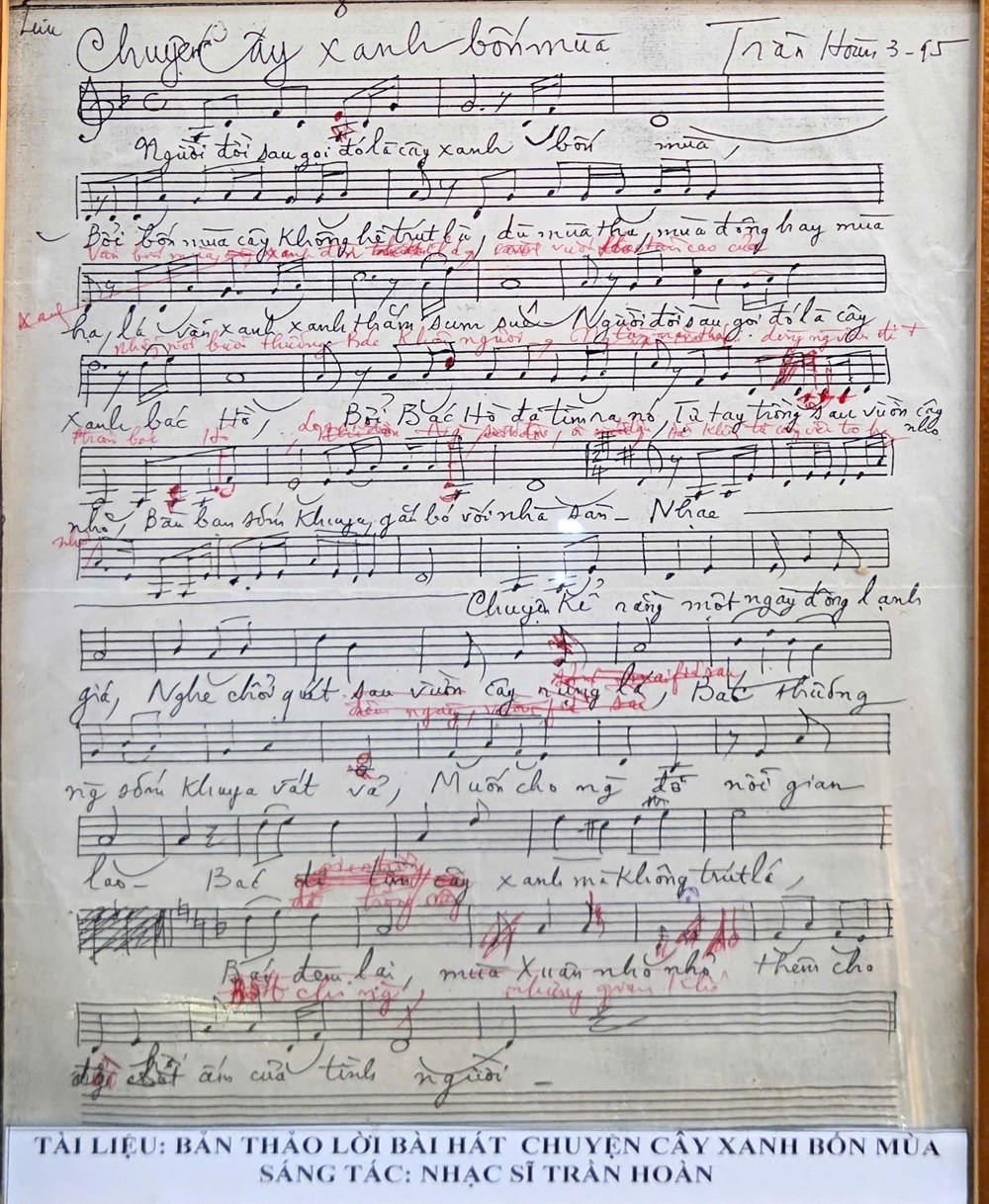 Bảo tàng Hồ Chí Minh tiếp nhận nhiều hiện vật quý về cuộc đời Bác Hồ - ảnh 6