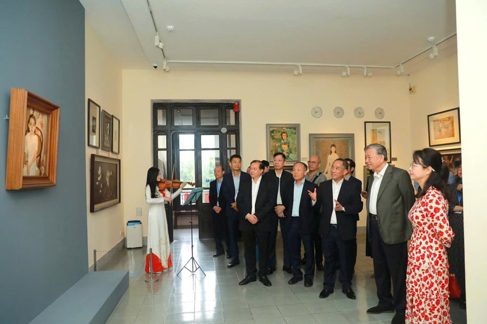 Tổng Bí thư Tô Lâm kỳ vọng Bảo tàng Mỹ thuật Việt Nam ngày càng phát triển - ảnh 2