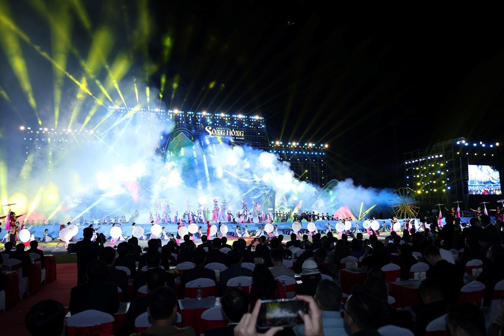 Nơi con sông Hồng chảy vào đất Việt rực rỡ sắc màu văn hoá - ảnh 5