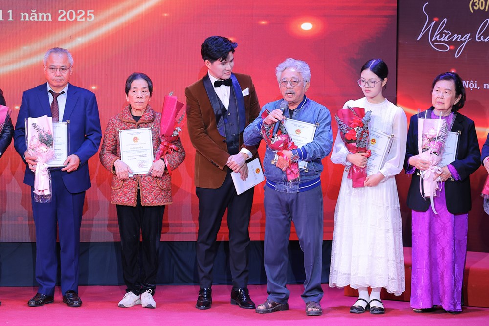 Công bố 50 tác phẩm văn học, nghệ thuật biểu diễn xuất sắc sau nửa thế kỷ sáng tạo - ảnh 4