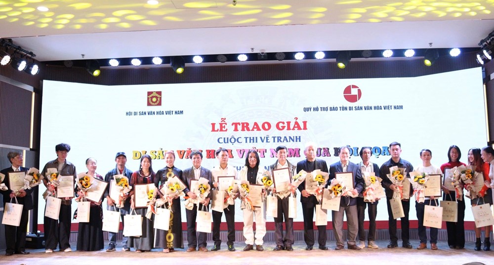 Trao giải Cuộc thi vẽ tranh “Di sản văn hoá Việt Nam qua hội hoạ” lần thứ II – năm 2025 - ảnh 3
