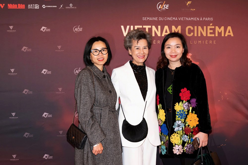 Dàn sao hội tụ tại thảm đỏ - ảnh 1