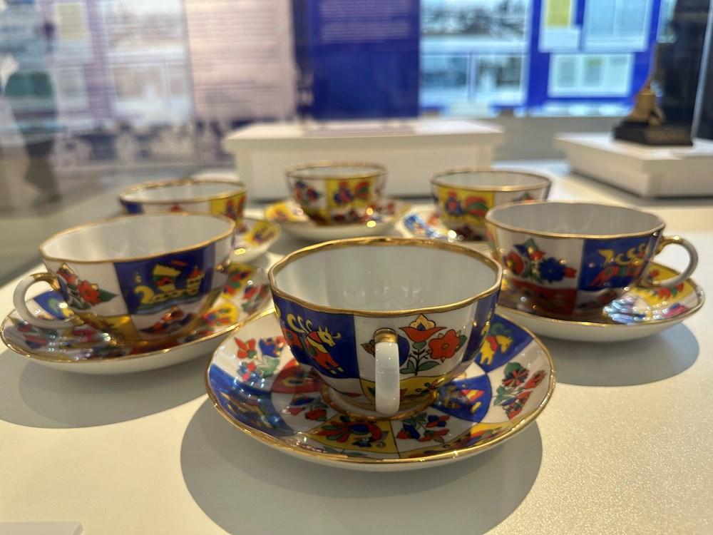 Trưng bày chuyên đề “Dấu chân Hồ Chí Minh trên quê hương Cách mạng Tháng Mười” - ảnh 10