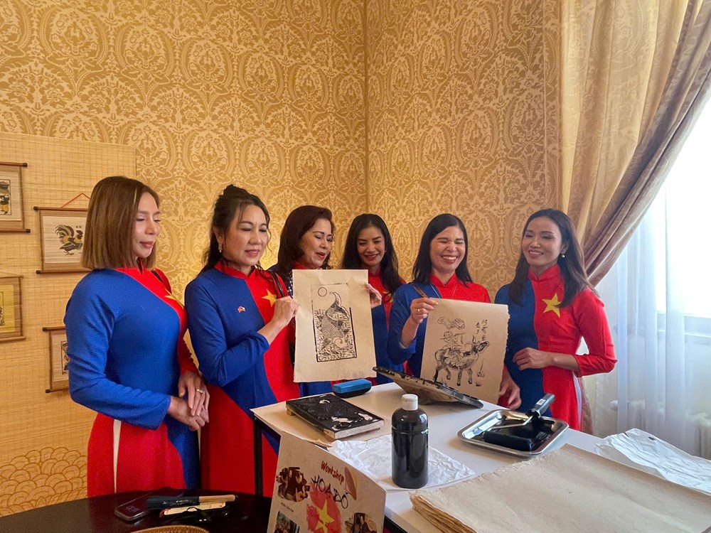 Nghề làm tranh dân gian Đông Hồ là Di sản văn hóa phi vật thể cần bảo vệ khẩn cấp của UNESCO - ảnh 8