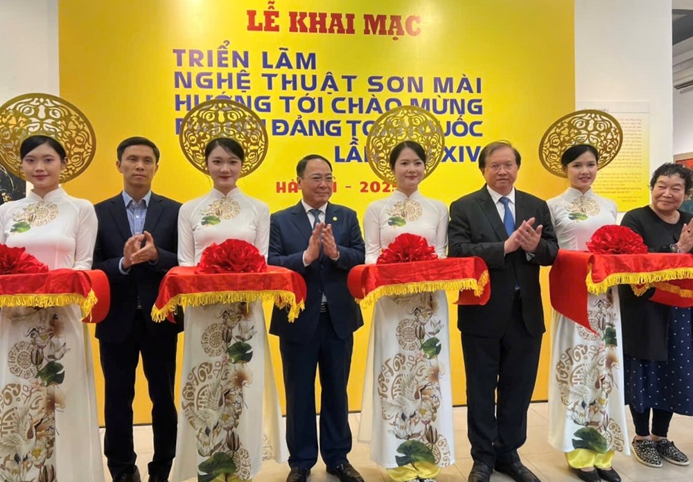 44 tác phẩm sơn mài tiêu biểu chào mừng Đại hội XIV của Đảng - ảnh 2