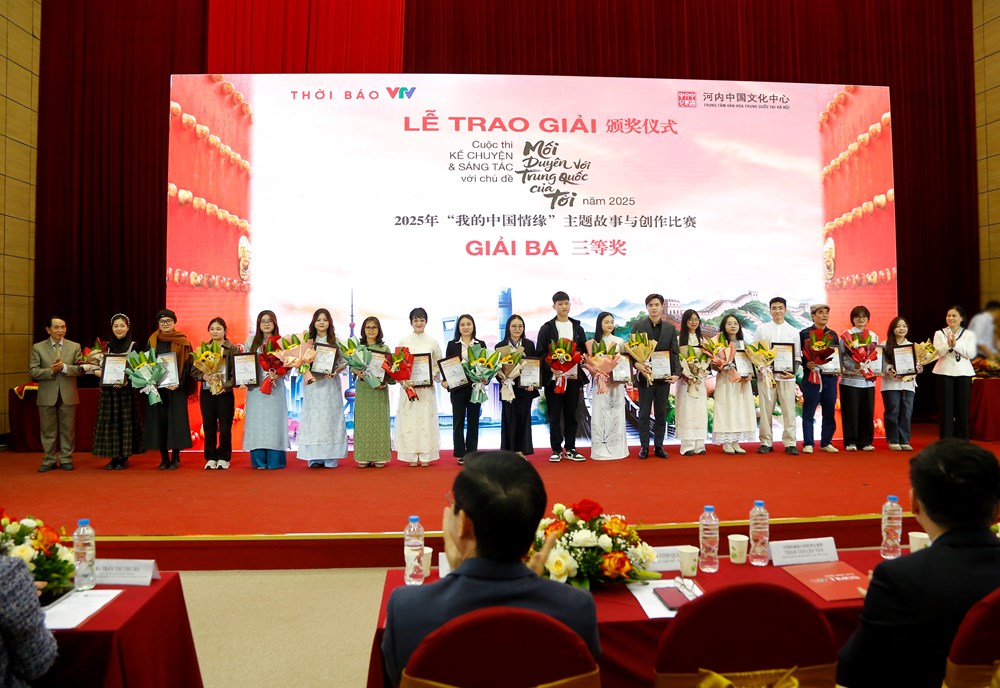 100 tác giả nhận giải thưởng cuộc thi “Mối duyên với Trung Quốc của tôi” - ảnh 7