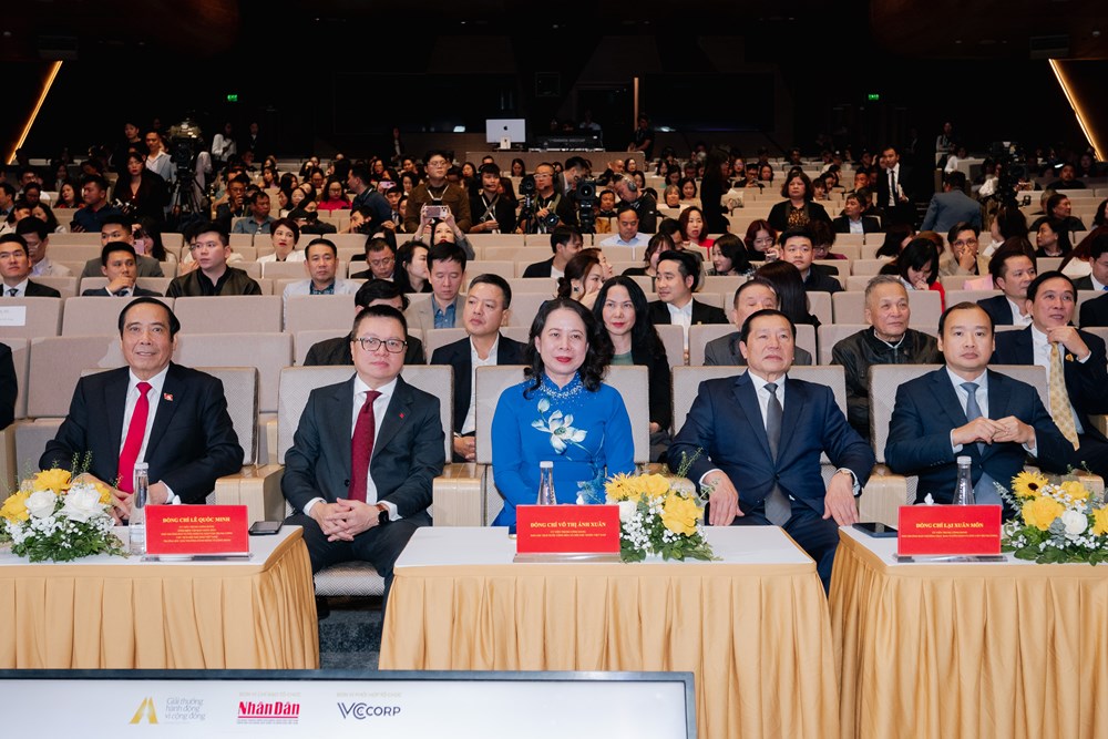 Giải thưởng “Hành động vì cộng đồng” 2025 - Kiên trì phụng sự, lan tỏa những giá trị bền bỉ - ảnh 1