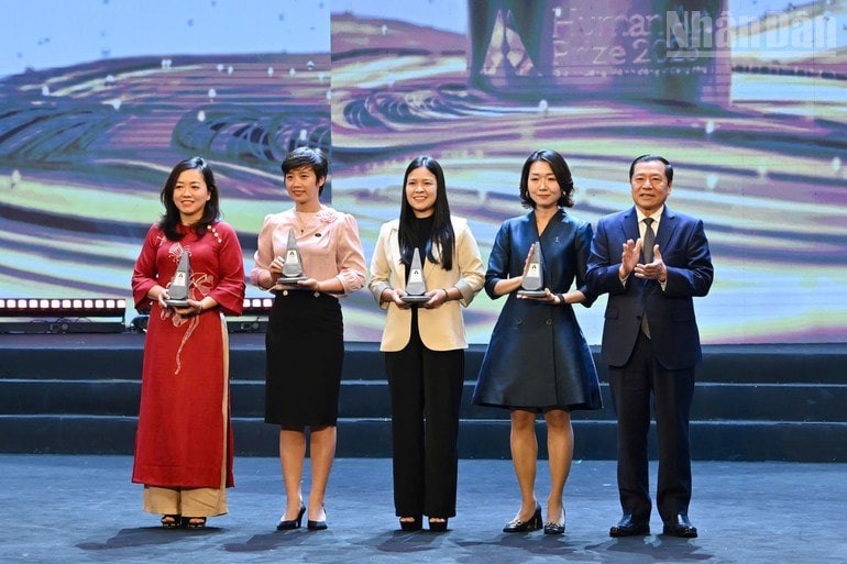 Giải thưởng “Hành động vì cộng đồng” 2025 - Kiên trì phụng sự, lan tỏa những giá trị bền bỉ - ảnh 3