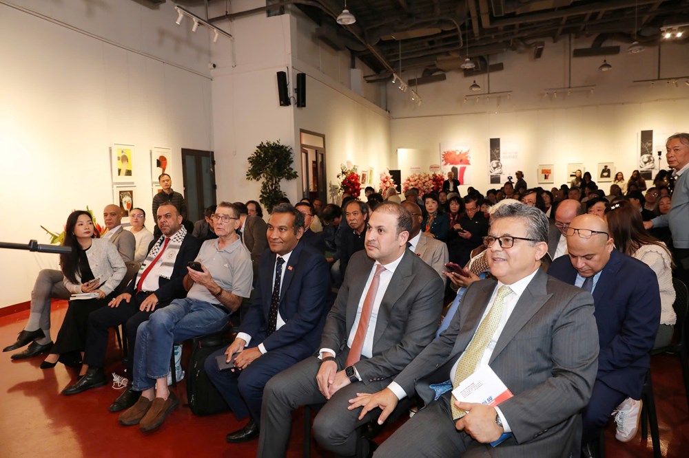 Cuộc gặp gỡ thi ca giữa hai nhà thơ Việt Nam - Palestine - ảnh 5