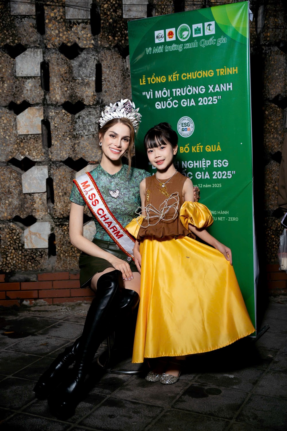 Sứ giả xanh quốc gia Châu Anh tạo dấu ấn đa tài trên sân khấu Concert Xanh Quốc gia - ảnh 2