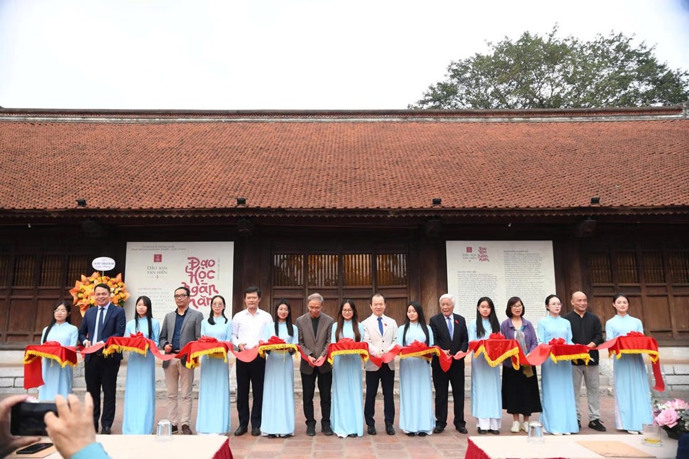 “Đạo học ngàn năm” – Tôn vinh truyền thống hiếu học trong không gian di sản Văn Miếu - ảnh 1
