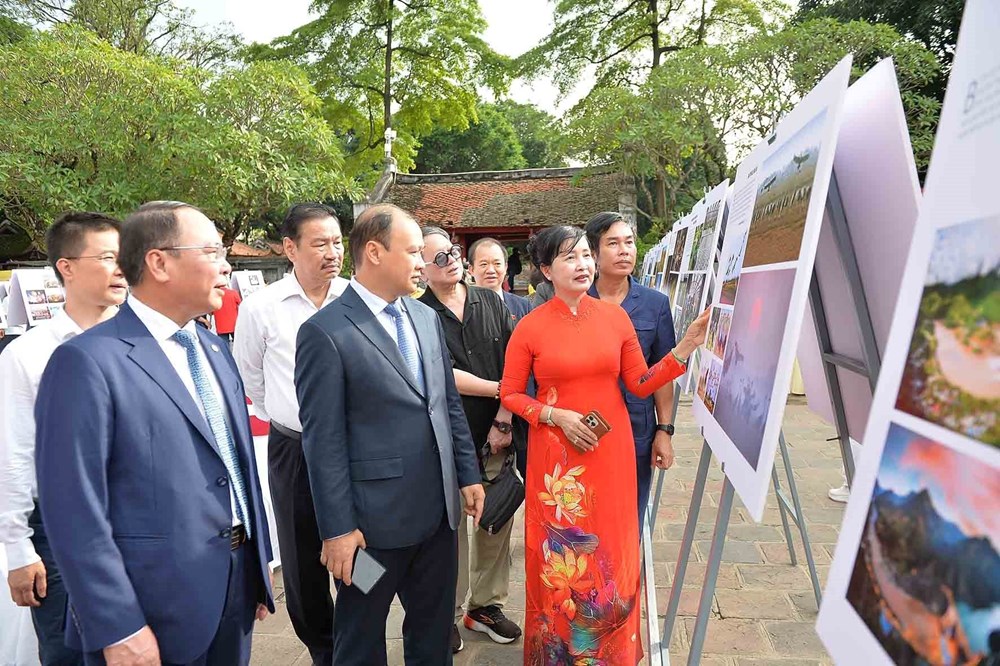 “Mưa đỏ” lập kỷ lục phòng vé trở thành sự kiện văn học nghệ thuật tiêu biểu năm 2025 - ảnh 3